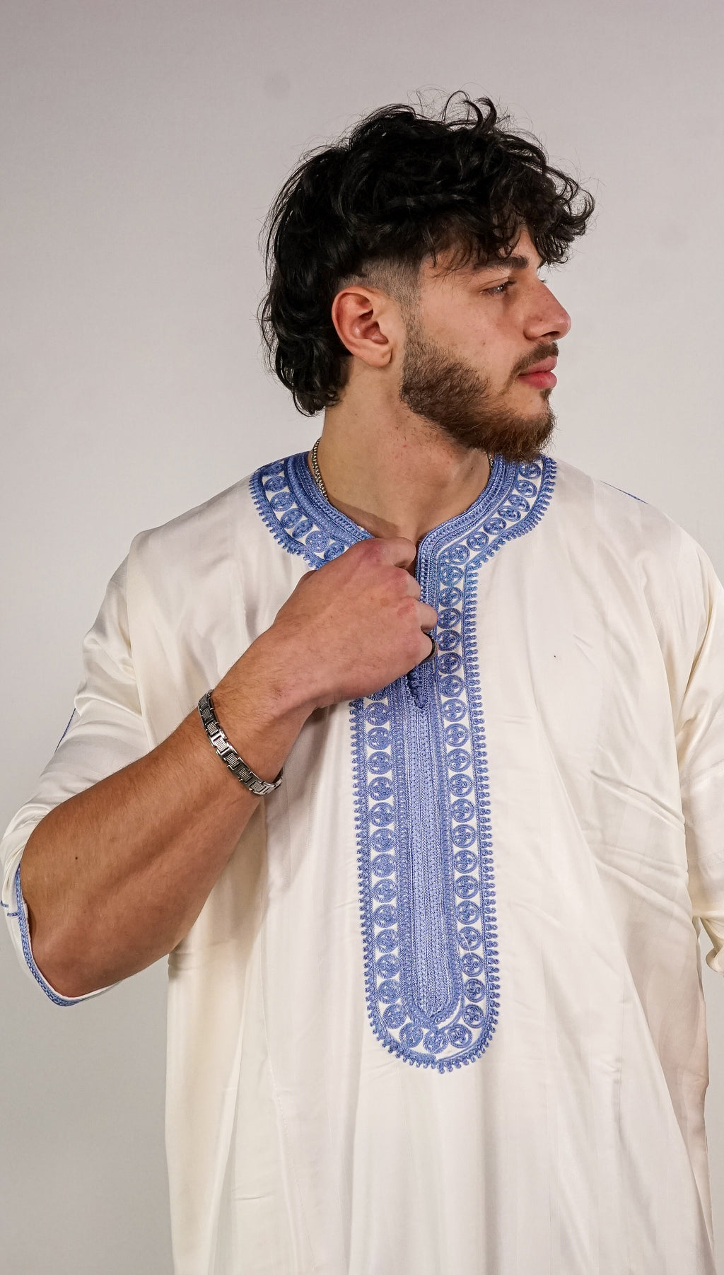 White and Blue Jawhara