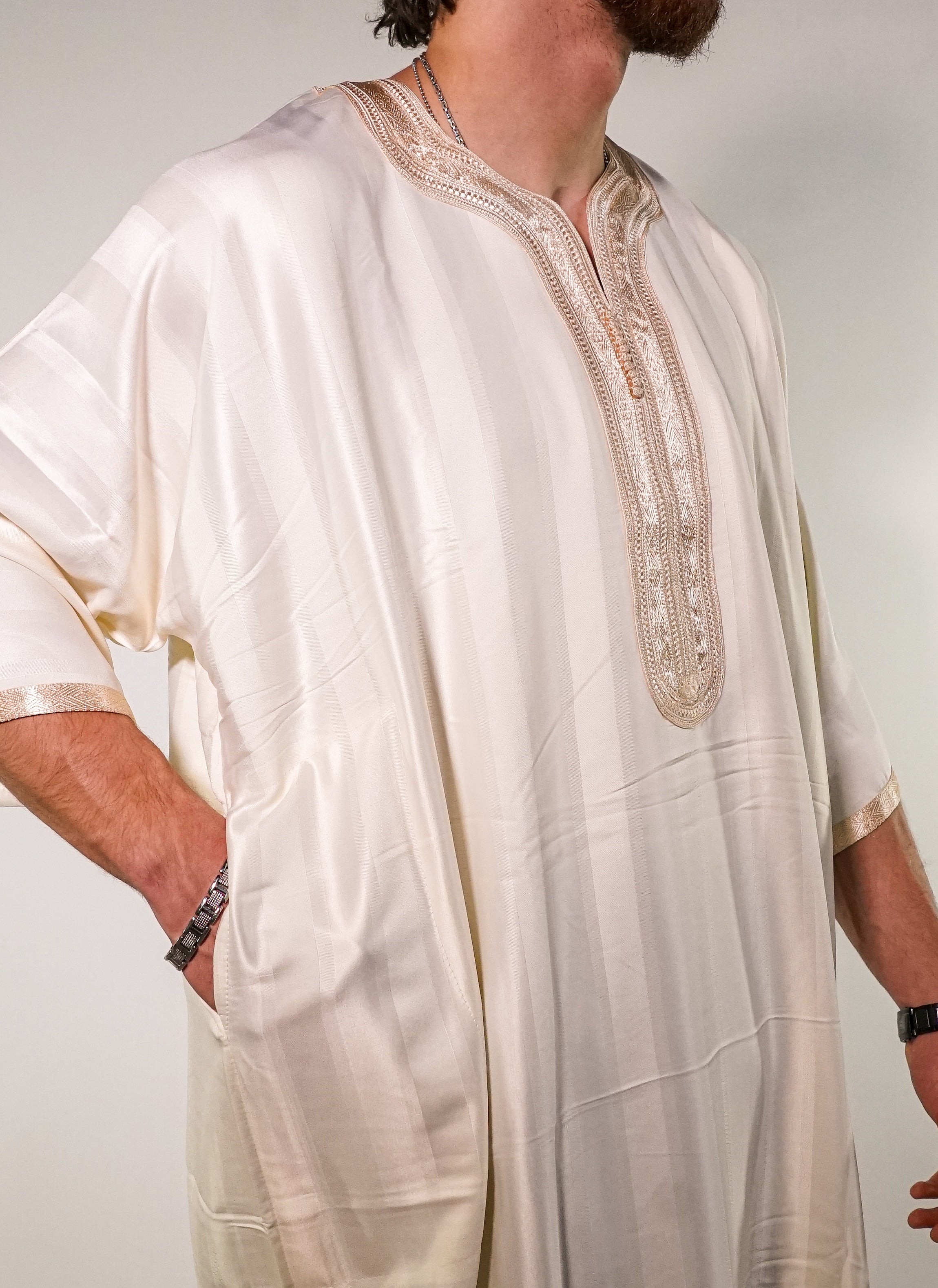 White and Gold Jawhara